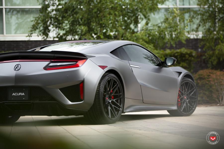 Детали экстерьера Acura NSX on Vossen Wheels (VPS-314) 2018 года  (фото 33 из 74)